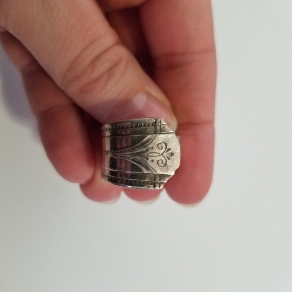 Oneida silverware repurposed ring size 5 - Picture 5 of 5